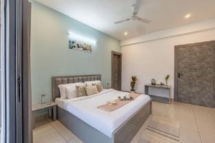 Elegant 2-BHK apartment near Tiger Hills,Udaipur Apartment in Udaipur