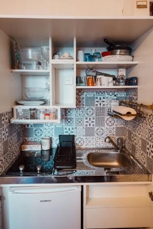 Cozy studio with lake view & Enghien Casino center Vacation rental in Santorini