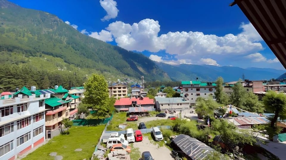 Shanti Kunj Hotel in Manali