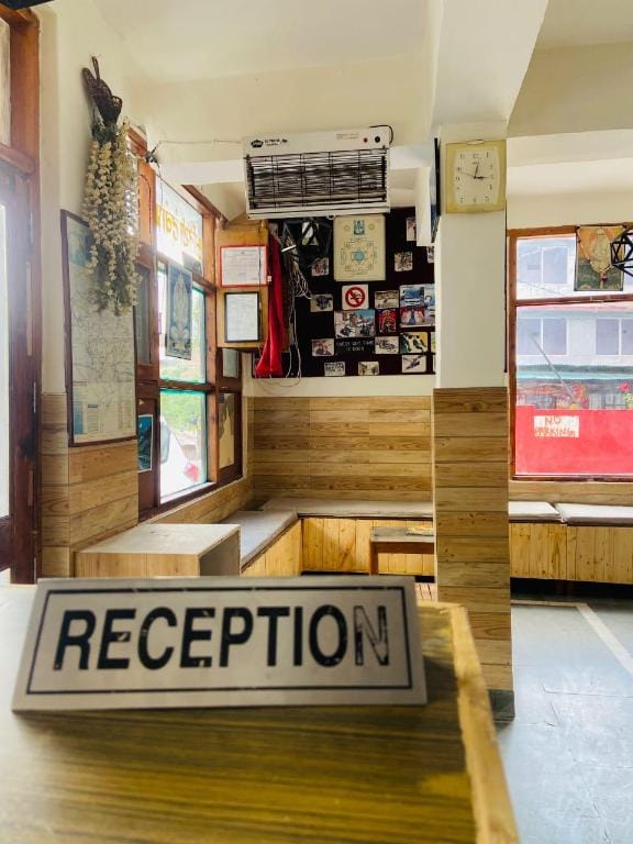 Shanti Kunj Hotel in Manali