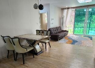 Yangyang Haewasol House Bed and Breakfast in South Korea