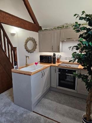 Luxury Charming Retreat, Dogs too Vacation rental in Sedgemoor