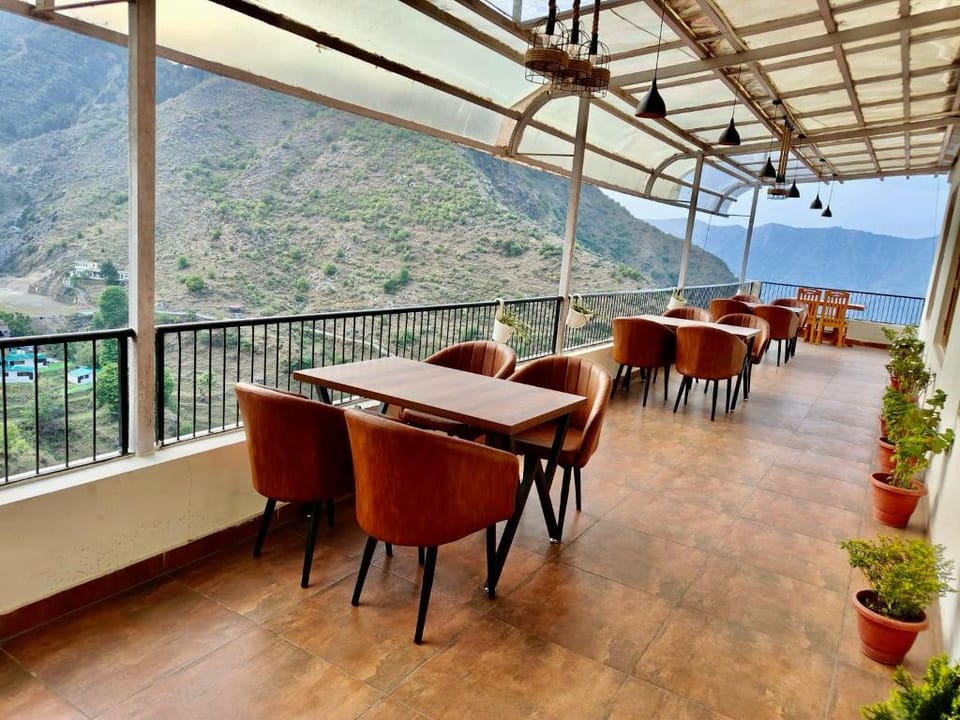 Hotel Sun Village Hotel in Uttarakhand