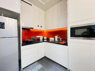 Arcoris Mont Kiara by DeUrban ACRA20311 Vacation rental in Petaling Jaya