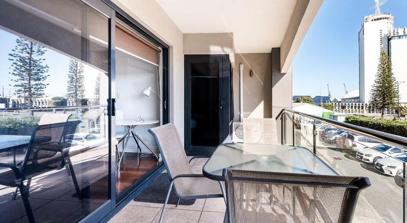 Fremantle Harbourside Apartments Hotel in Perth