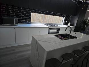 Luxury living accommodation Vacation rental in Melbourne