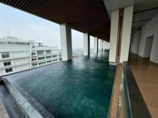 GIVELEY THE SMITH 1BR APARTMENT @ALAM SUTERA, IKEA Apartment in West Java