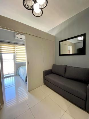 Dahlia @ South Residences 1BR Vacation rental in Las Pinas