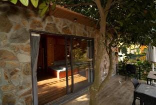 Bungalow Hoa Bên Suối Vacation rental in Laos