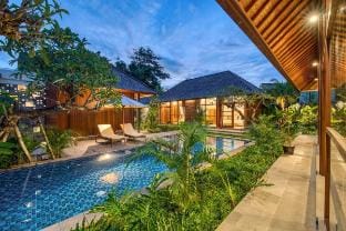 Lumira Villa – 4BR Tropical Retreat in Uluwatu Vacation rental in Bali