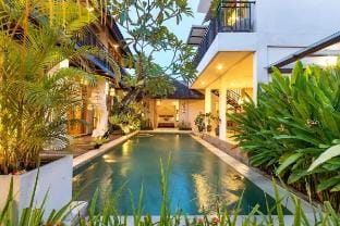 Villa Amrina: Central 3BR Tranquility in Umalas Vacation rental in North Kuta
