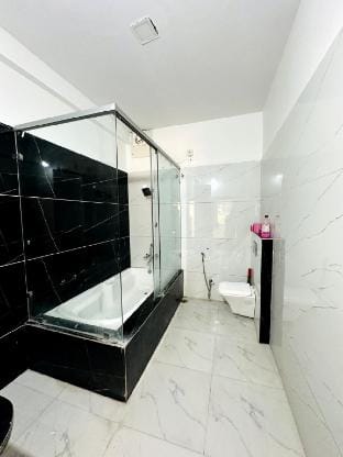 Spacious green oasis stay Vacation rental in India