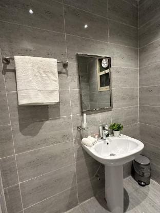 شفة أنيقه دخول ذكي دور أرضي مع حديقة خاصه Apartment in Riyadh