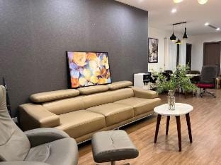 4Brs Apartment Vinhomes Skylake near*Landmark 72 Vacation rental in Laos