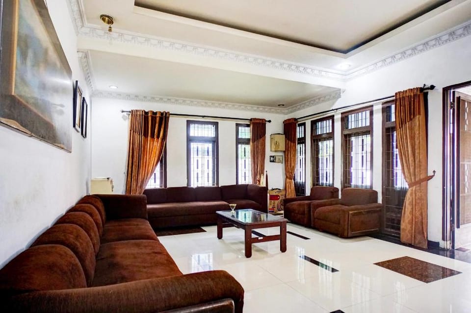 Dancenter Medan City Near Sun Plaza Formerly 99 Residence Hotel in Indonesia