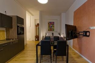 Apartment 2 next to Warschauer Platz and the Spree Apartment in Berlin