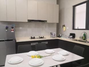 Cozy CityView 3R3B@CG/DangaBay/JB (8-12pax) Apartment in Johor Bahru