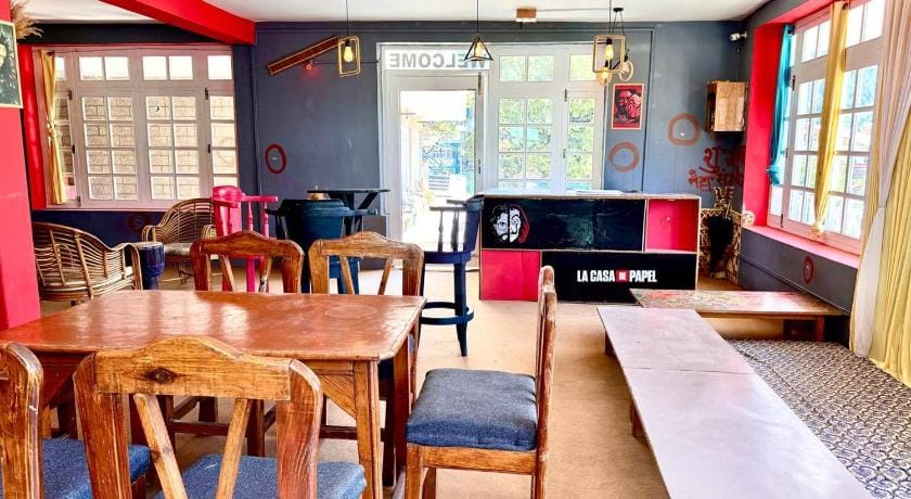 Lilly Inn & Cafe Hotel in Manali
