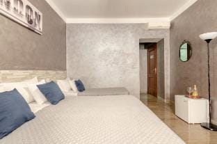 Unique Guesthouse Quadruple Room Roma Termini St Vacation rental in Rome