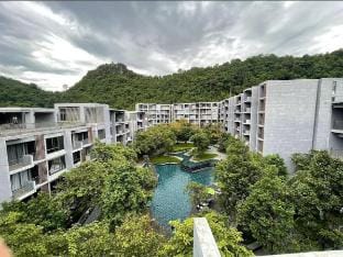 Apartment 1 bed 3rd floor with poolview Apartment in Laos