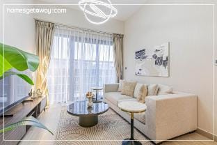 Luxurious 1BR Living in Azizi Riviera 39 Vacation rental in Dubai