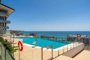 Seaviews Reserve The Breeze Apartment in Fuengirola