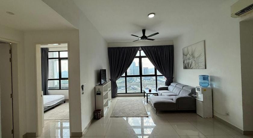 Luxury Rustic Suite Conezion  IOI Mall Putrajaya Hotel in Putrajaya
