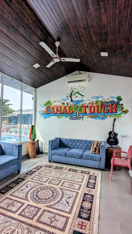 Canal Touch Resort Hotel in Maharashtra