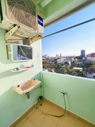 804-STP Homely room Free Wi-Fi and Near BTS Apartment in Bangkok