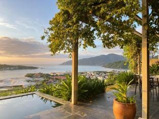AVilla 500m2, 5Brs, Pool, BBQ, Karaoke & Billiard Villa in Nha Trang