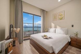 LuxAura Apartment Apartment in Da Nang