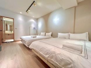 everyday moments are joy台北的柔光照進你的小假期/Mar Exclusive Bed and Breakfast in Taipei City