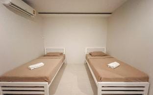ZeroZeroOne Hostel (Bus Terminal 1) Vacation rental in Wichit