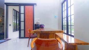 Villa Danisa 2 with Private Pool and Balcony Vacation rental in Batu