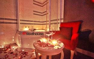 Red House Vip with jacuzzi Vacation rental in Istanbul