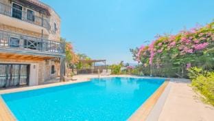 Fully Detached 6+1Villa with Private Pool in Bitez Villa in Bodrum