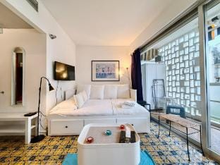 Studio Royal Luxembourg by Booking Guys Vacation rental in Nice