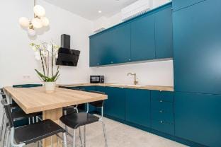 Luxury Congres Street by Booking Guys Vacation rental in Nice