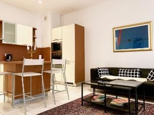Philibert by Booking Guys Vacation rental in Nice