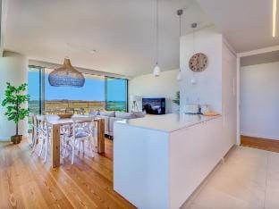 beachfront bliss & spa - luxury 2BR pool gym spa Vacation rental in Faro District