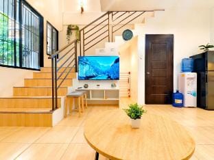 Townhouse 4BR Unit 10 in La Guardia near IT Park Vacation rental in Lapu-Lapu City