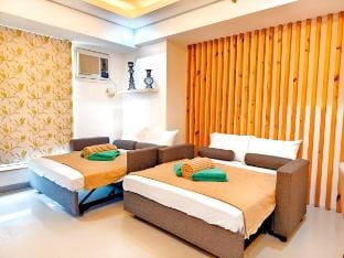 Avida Riala 706 T3 IT Park 2BR Unit 55" Smart TV Apartment in Lapu-Lapu City