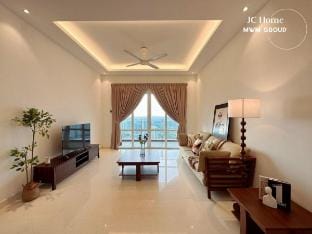 City Sunset Seaview High floor | Walkable to CIQ Vacation rental in Johor Bahru