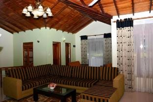 A Peaceful Escape from the City Vacation rental in Gangawatakorale