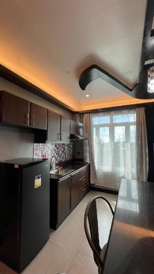 Modern Den Apartment in Makati