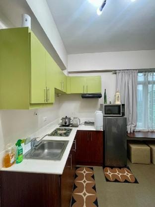 Elevated Hideaway near BGC and Venice Grand Canal Apartment in Makati