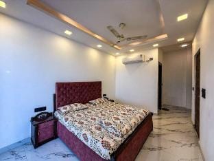 Luxe Apartment in South Delhi Vacation rental in New Delhi