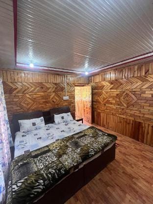 Cedar Valley Homestay Vacation rental in Himachal Pradesh