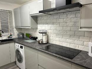 HavilaHome Retreat - Small Double Vacation rental in Manchester