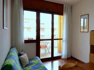 Charming Vacation House with Terrace in a great Location Apartment in Bibione